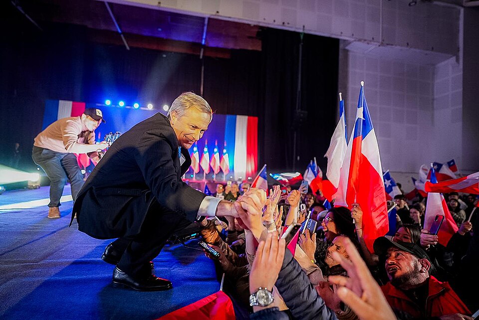 Michael Roberts – Chile: another turn to the right?